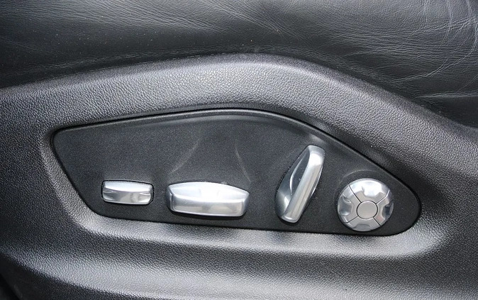 Porsche Cayenne cena 289900 przebieg: 59700, rok produkcji 2018 z Obrzycko małe 781